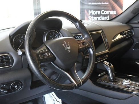 Used 2022 Maserati Levante Modena AWD/4WD image 33