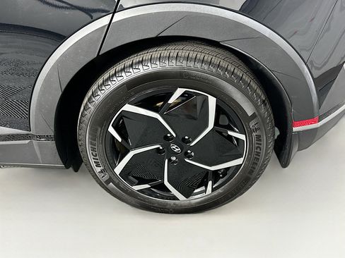 Used 2024 Hyundai Ioniq 5 SEL RWD image 11