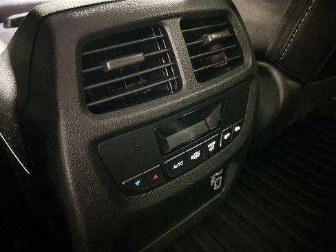 Used 2021 Honda Pilot EX-L image 25