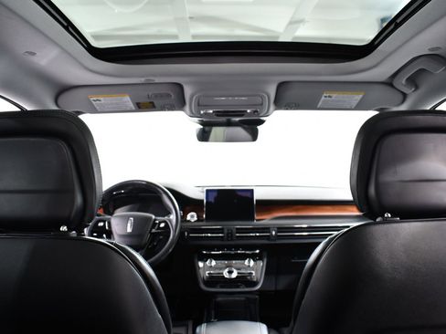 Used 2022 Lincoln Corsair Grand Touring w/ Elements Technology Bundle image 17