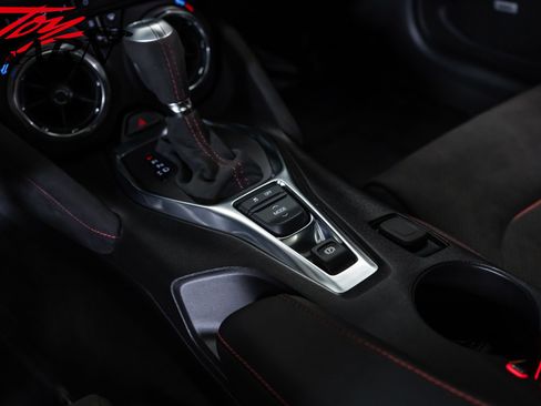 Used 2020 Chevrolet Camaro ZL1 RWD image 43