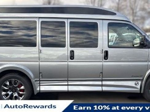 New 2025 GMC Savana 2500 w/ Driver Convenience Package image 7