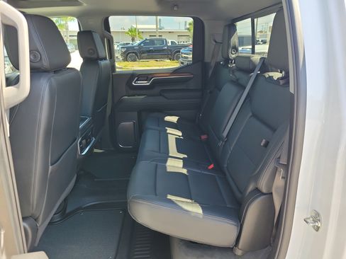 Certified 2025 GMC Sierra 1500 Denali w/ Denali Reserve Package AWD/4WD image 16