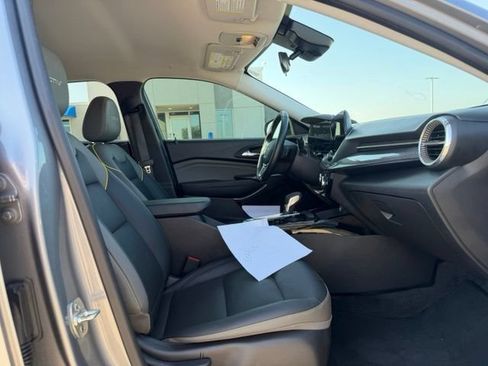 Used 2025 Chevrolet Trax ACTIV w/ Driver Confidence Package FWD image 10