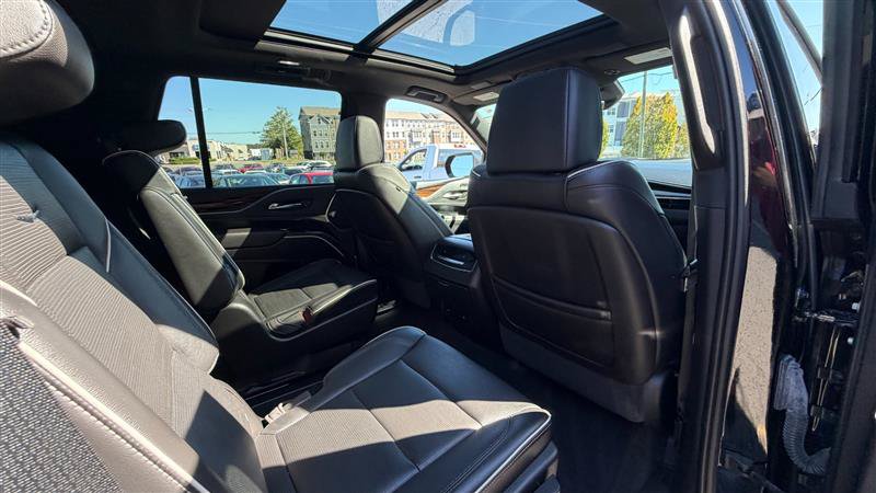 Used 2021 Cadillac Escalade Premium Luxury w/ Driver Assist Tech Package AWD/4WD image 10