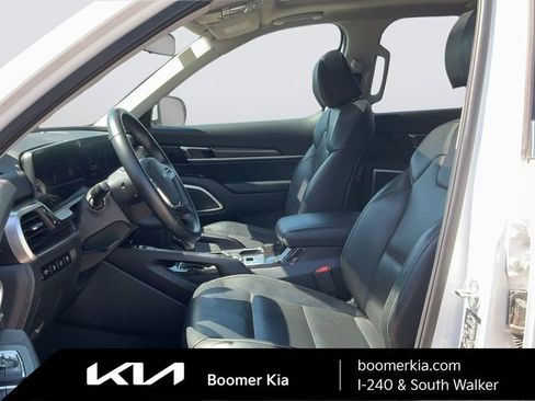 Certified 2025 Kia Telluride S image 18
