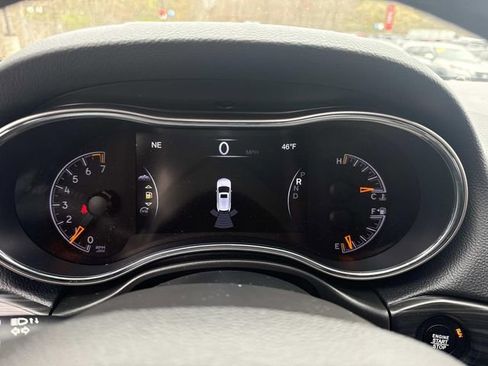 Used 2021 Jeep Grand Cherokee Limited AWD/4WD image 36