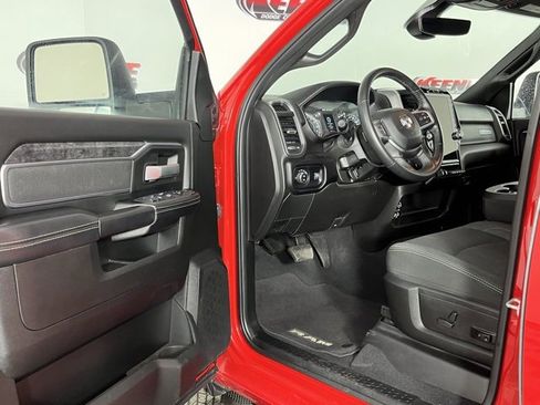 Used 2024 RAM 2500 Big Horn w/ Sport Appearance Package image 24