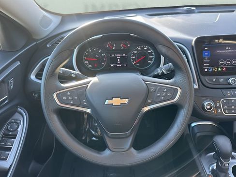 Used 2024 Chevrolet Malibu LT image 13