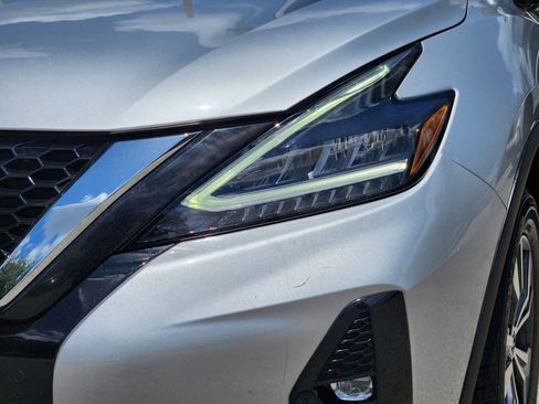 Used 2023 Nissan Murano SV FWD image 7
