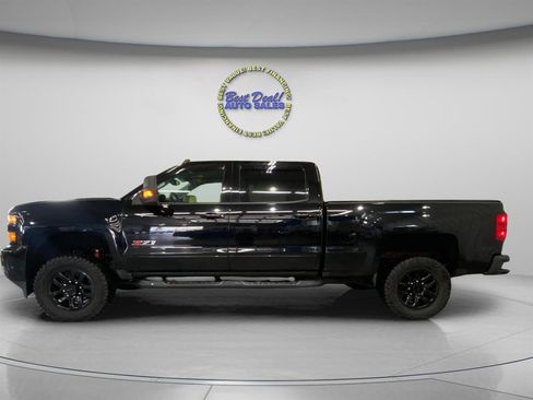 Used 2016 Chevrolet Silverado 2500 LT w/ Midnight Edition image 2