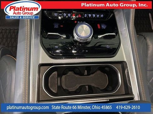 Used 2023 Jeep Grand Wagoneer L Series III w/ Rear Seat Video Group 1 AWD/4WD image 17