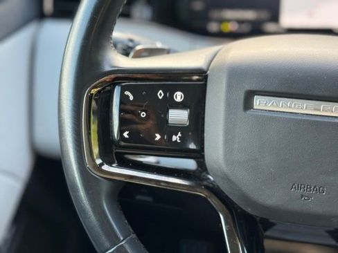 Used 2024 Land Rover Range Rover Evoque Dynamic SE AWD/4WD image 19