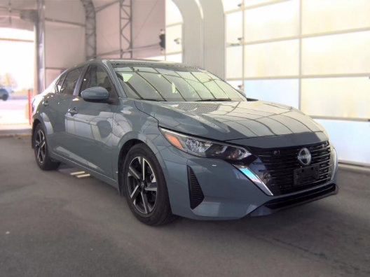 Used 2024 Nissan Sentra SV FWD image 2