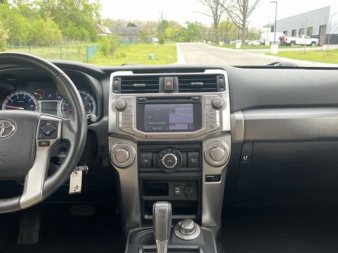 Used 2015 Toyota 4Runner SR5 Premium AWD/4WD image 27
