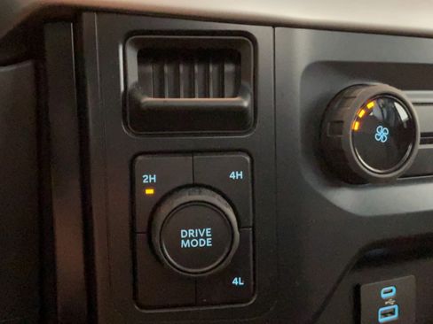 Used 2022 Ford F150 XL w/ Equipment Group 101A High AWD/4WD image 15