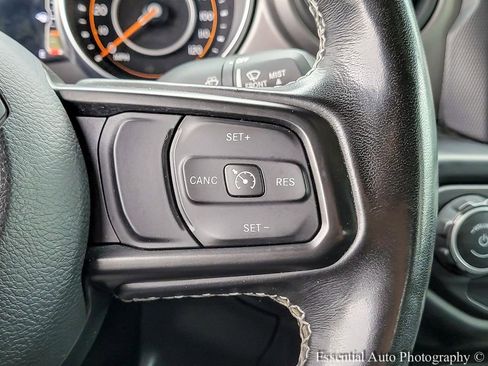 Used 2021 Jeep Gladiator Sport AWD/4WD image 15