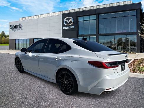 Used 2025 Toyota Camry XSE w/ Premium Package image 5