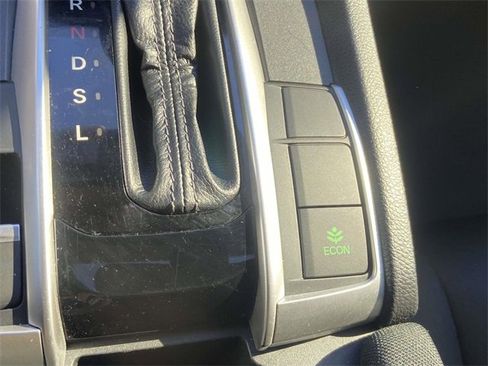 Used 2019 Honda Civic EX image 28