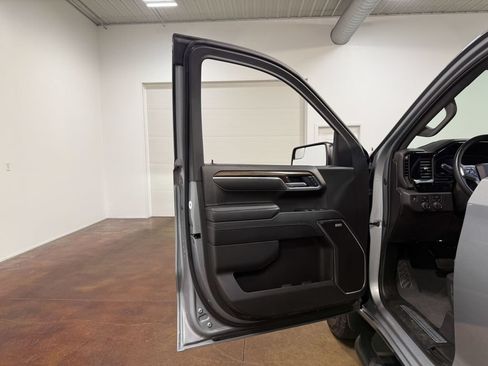 Used 2025 Chevrolet Silverado 1500 RST w/ Redline Edition AWD/4WD image 57