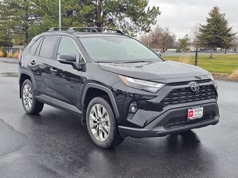 New 2025 Toyota RAV4 XLE Premium w/ Weather Package AWD/4WD image 6