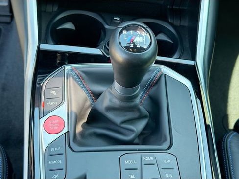 Used 2024 BMW M2 image 28