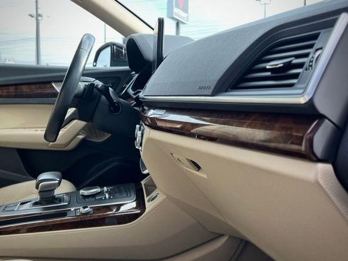 Used 2018 Audi Q5 2.0T Premium Plus w/ Premium Plus Package image 65