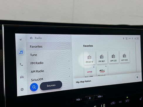 Used 2023 Toyota bZ4X XLE w/ Weather Package image 19