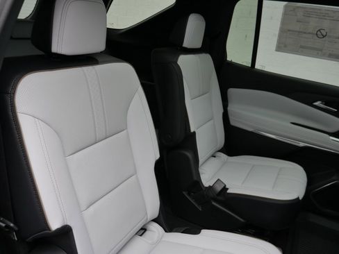 New 2026 Chevrolet Traverse High Country image 26