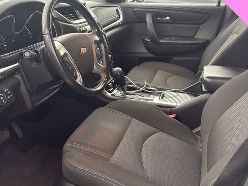 Used 2016 Chevrolet Traverse LT w/ Traveler's Package FWD image 15