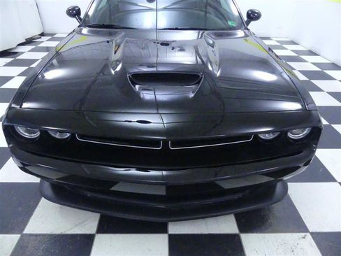 Used 2022 Dodge Challenger GT image 28