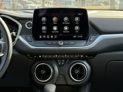 Used 2025 Chevrolet Blazer LT image 18