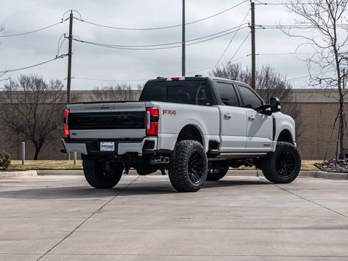 Used 2026 Ford F250 Platinum image 8