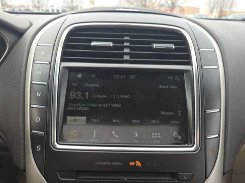 Used 2019 Lincoln Nautilus Reserve image 31