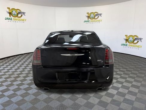 Used 2014 Chrysler 300 S w/ Luxury Group image 9