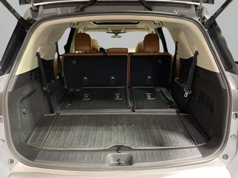 Certified 2025 Nissan Pathfinder Platinum w/ Cargo Package AWD/4WD image 26
