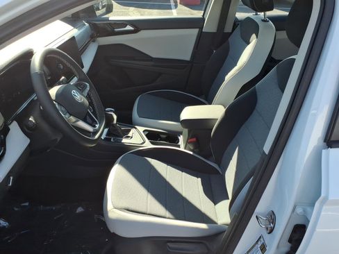 New 2026 Volkswagen Taos S image 9