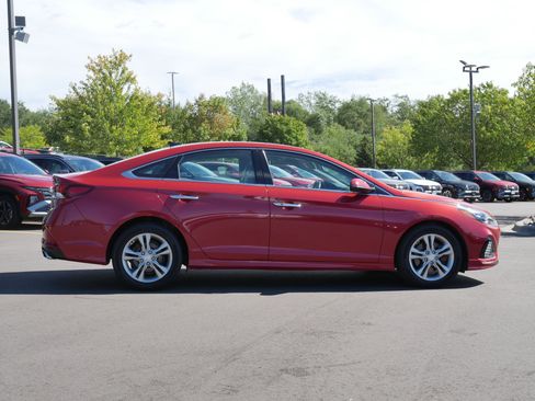 Used 2018 Hyundai Sonata Limited w/ Ultimate Package 07 FWD image 5