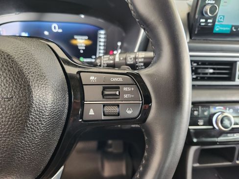 Used 2025 Honda Pilot Elite image 31