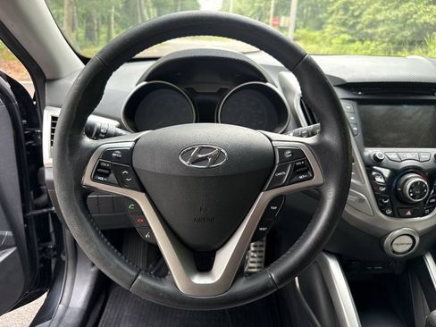 Used 2012 Hyundai Veloster w/ Style Pkg FWD image 20