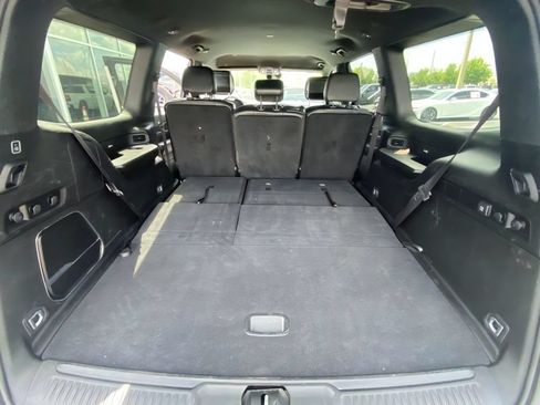 Used 2024 Jeep Wagoneer Series II w/ Flexible Seating Group RWD image 26