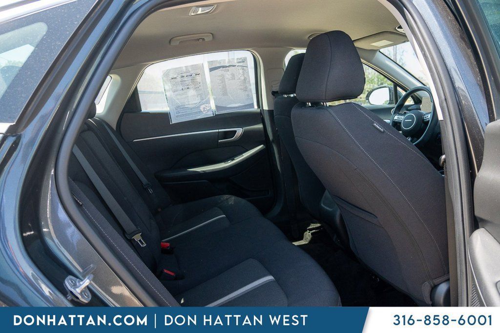 Used 2025 Hyundai Sonata SEL FWD image 21