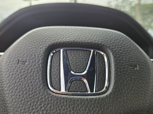 Certified 2025 Honda HR-V Sport image 26