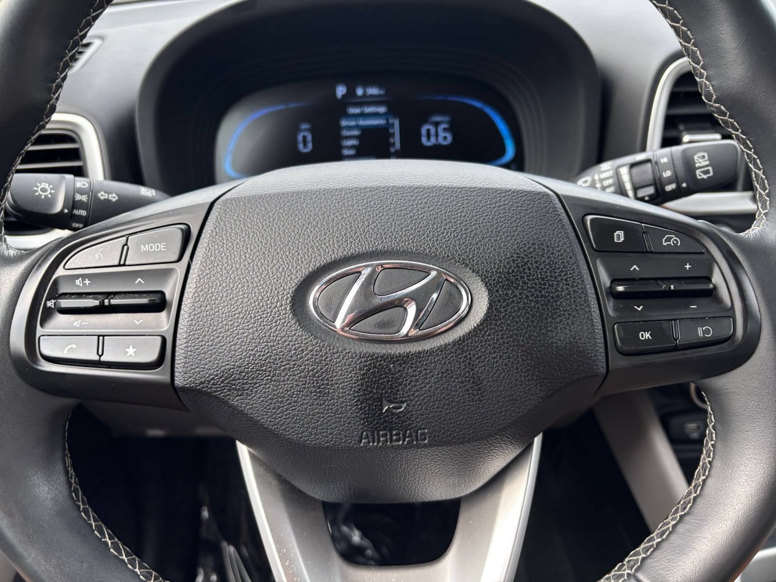 Used 2026 Hyundai Venue SEL FWD image 26