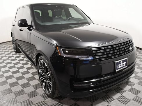 Used 2025 Land Rover Range Rover Long Wheelbase Autobiography AWD/4WD image 9