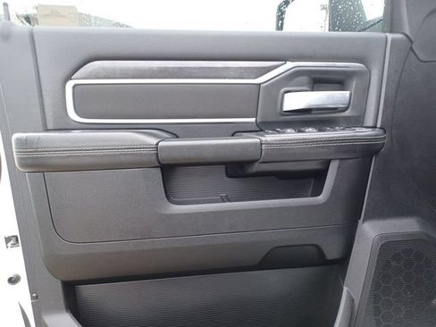 Used 2024 RAM 3500 Big Horn AWD/4WD image 14