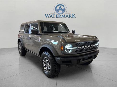 Used 2025 Ford Bronco Badlands AWD/4WD image 7