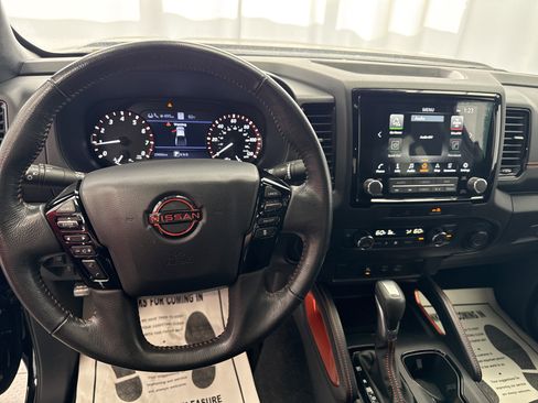 Used 2022 Nissan Frontier Pro-X w/ Technology Package image 9