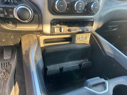Used 2020 RAM 1500 Big Horn AWD/4WD image 16