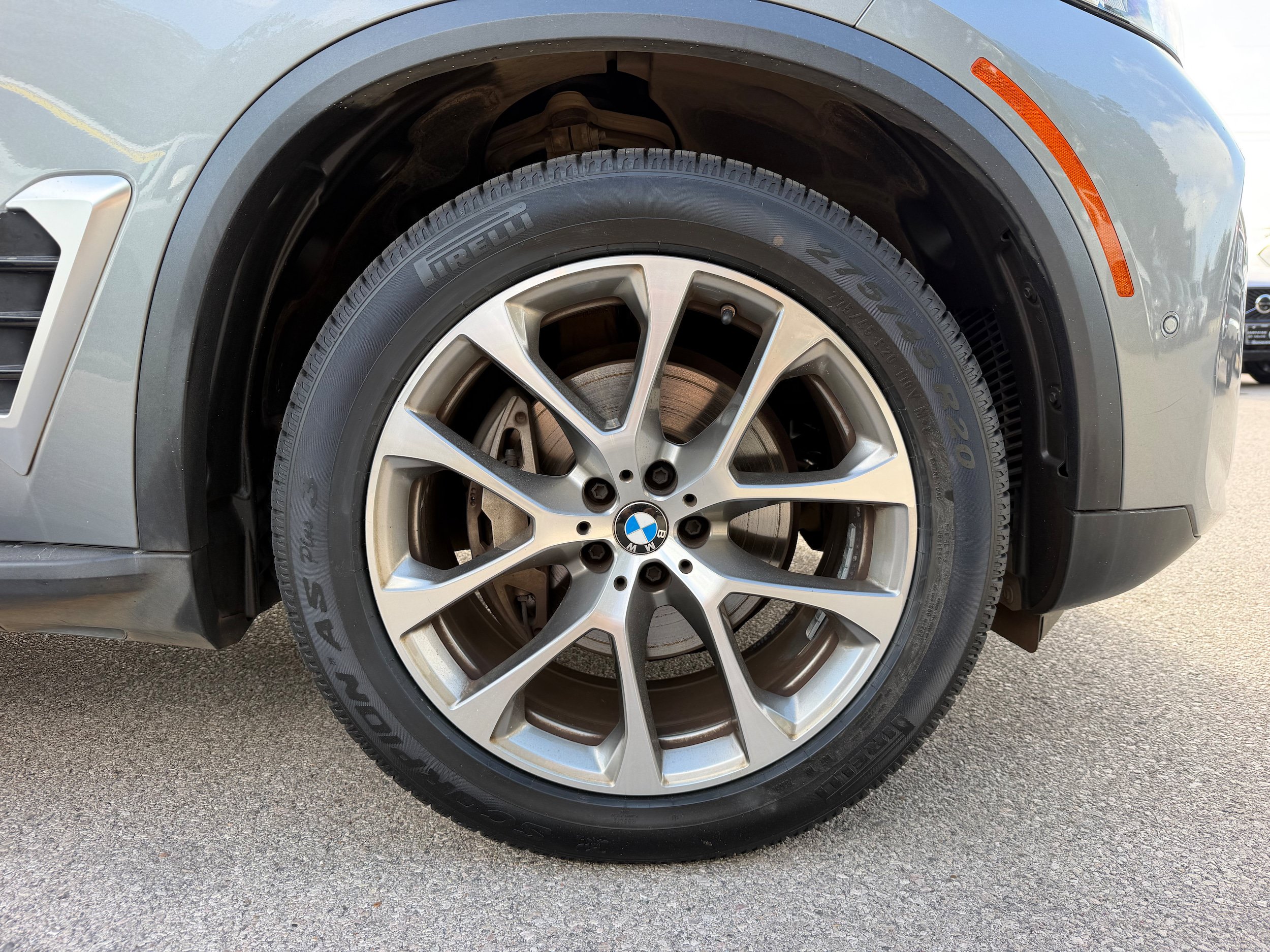 Used 2024 BMW X5 xDrive40i AWD/4WD image 9